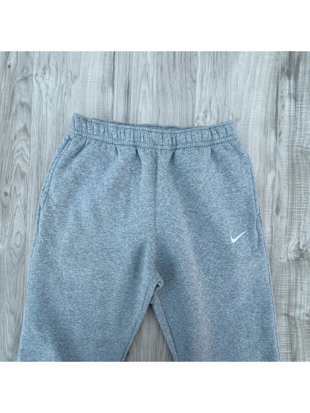 Nike Club Fleece Men’s jogger sweatpants